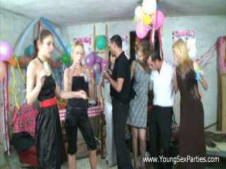 Guys spice the party Dori & Emma